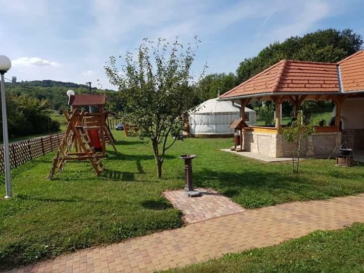Nomad Jurta Zalakaros Mellett Hotel Zalamerenye Bagian luar foto